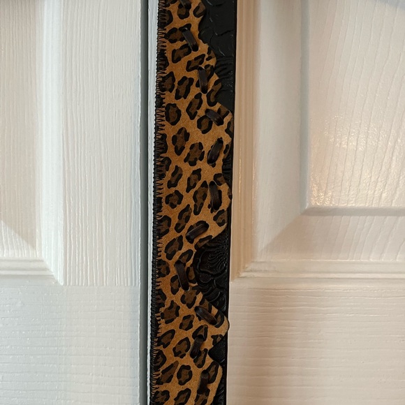 Chico’s adjustable leopard leather belt - Picture 3 of 6